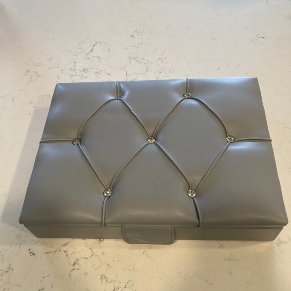 Tuscan Designs Jewelry Box Organizer Rhinestones Quilted Faux Leather